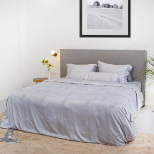 Light Grey Jacquard Feature